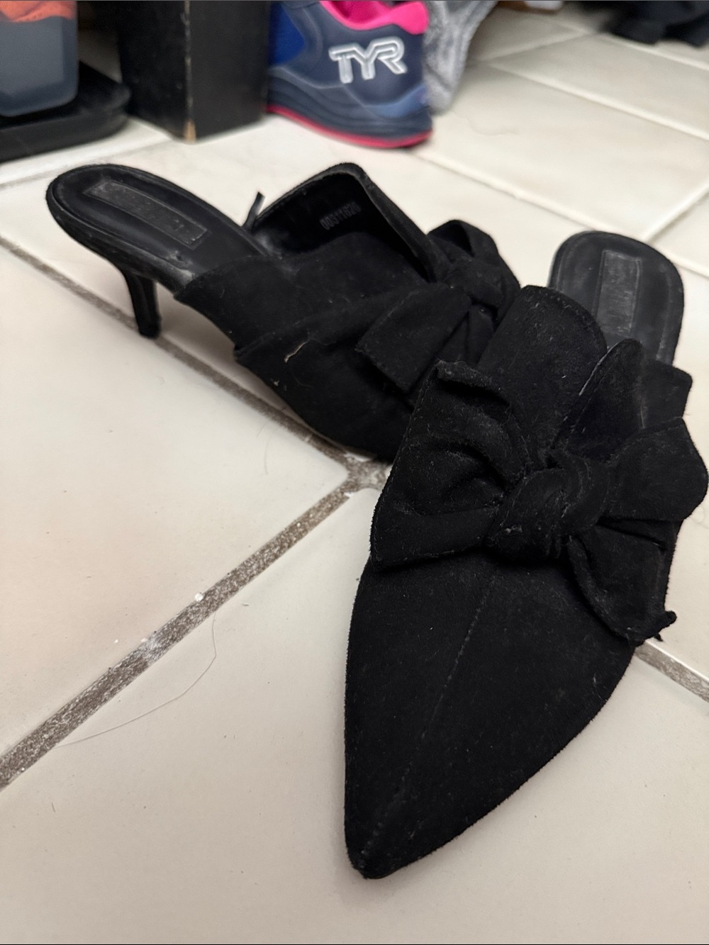 Forever 21 Black Pointed-Toe Bow Mule Heels